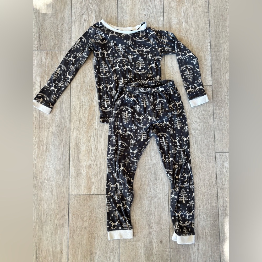 Burt’s Bees Christmas Pajama Set
